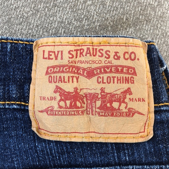 Like new! - LEVI’S 515 Boot Cut Denim Jeans w/Raw Edge Hemline - Picture 5 of 10